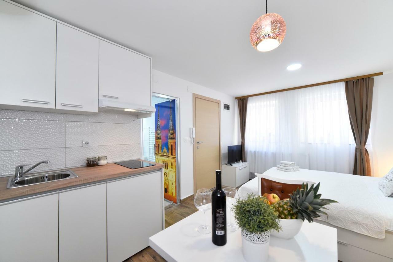 Piccolo Apartments Zagreb Luaran gambar
